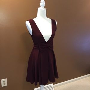 Maroon small dress with waste bow